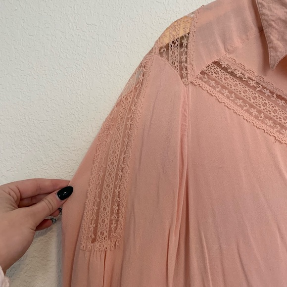 Free People Pink Button Down Crochet Detail Top Lg - Picture 3 of 4